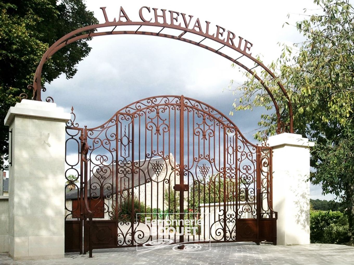 PORTAILS ET GRILLES FERRONNERIE BOQUET